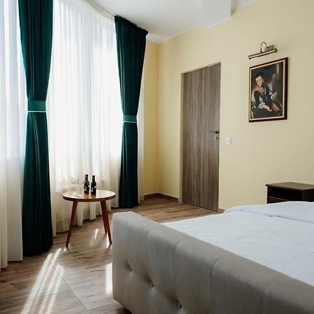Scandinavia Residence Piatra Neamt Luaran gambar