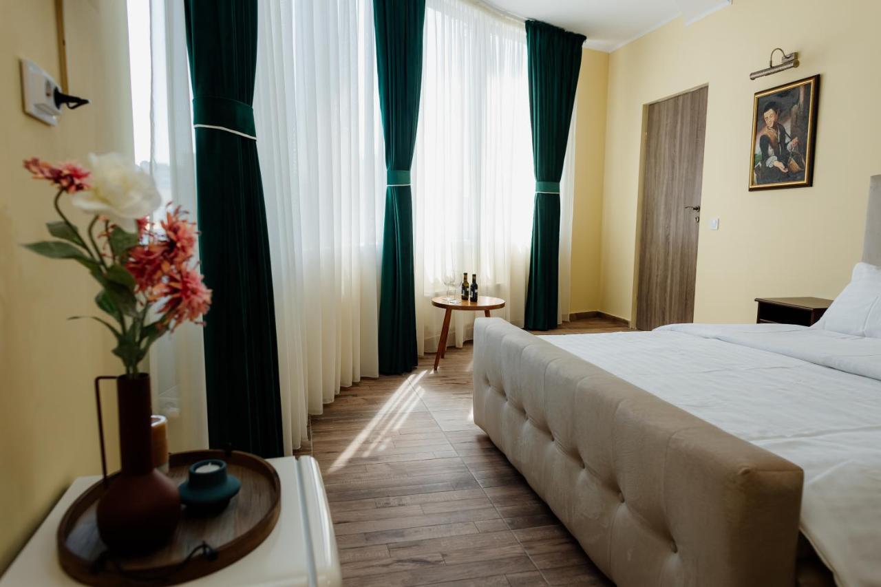 Scandinavia Residence Piatra Neamt Luaran gambar