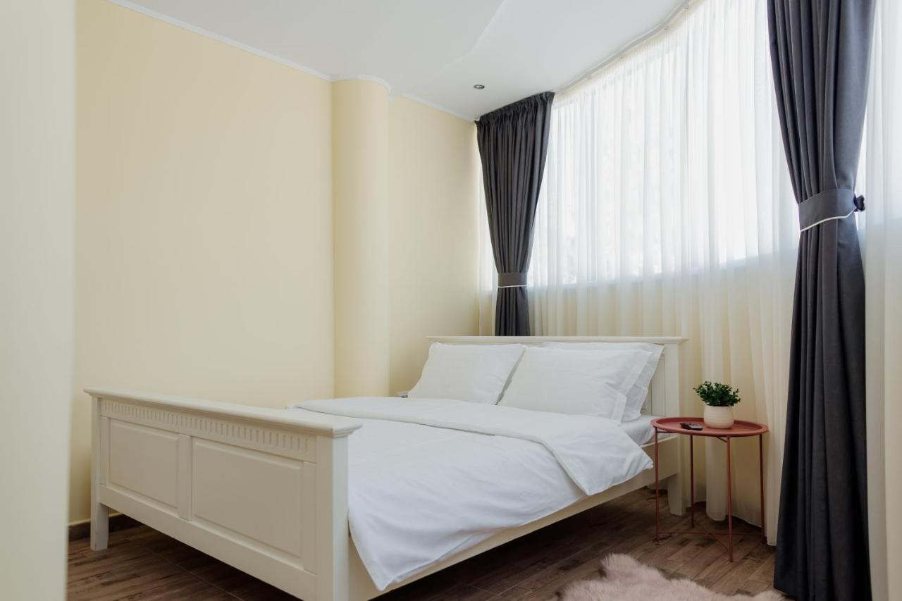Scandinavia Residence Piatra Neamt Luaran gambar