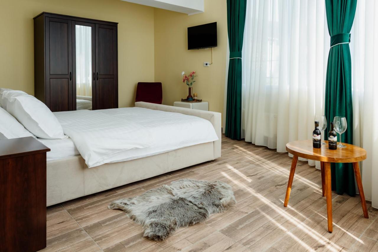 Scandinavia Residence Piatra Neamt Luaran gambar