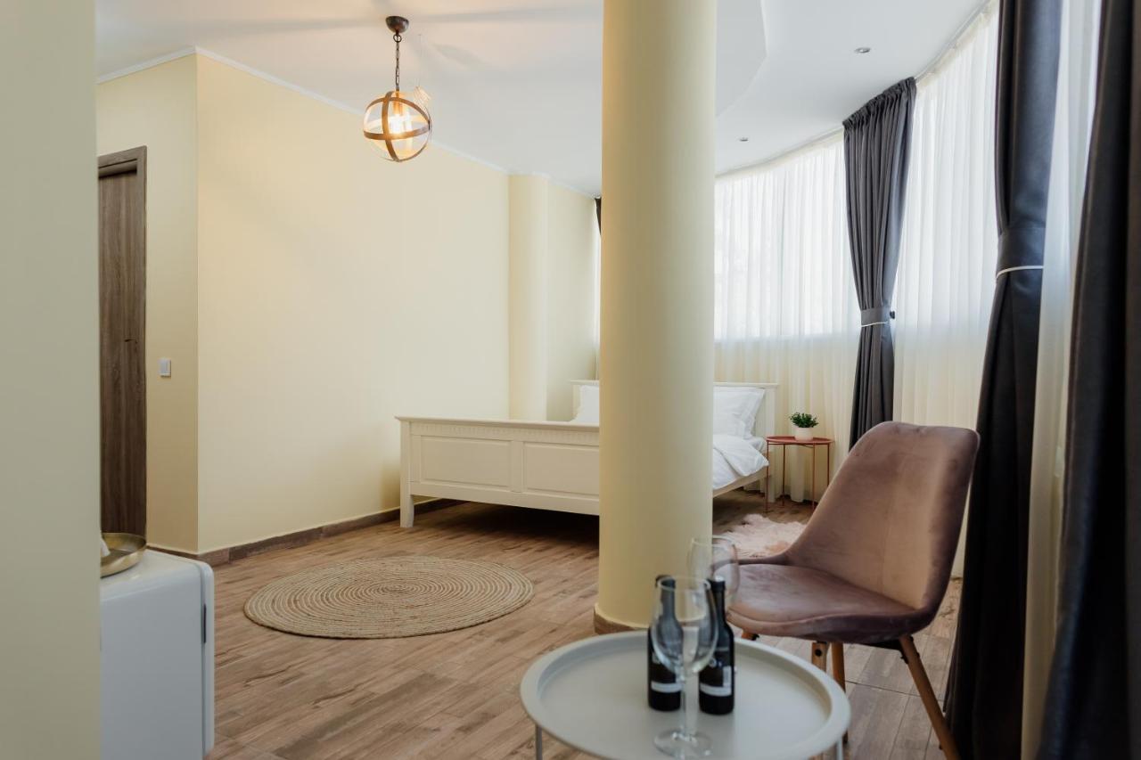 Scandinavia Residence Piatra Neamt Luaran gambar