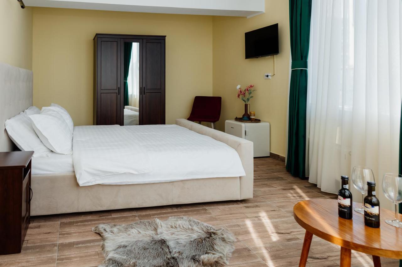 Scandinavia Residence Piatra Neamt Luaran gambar